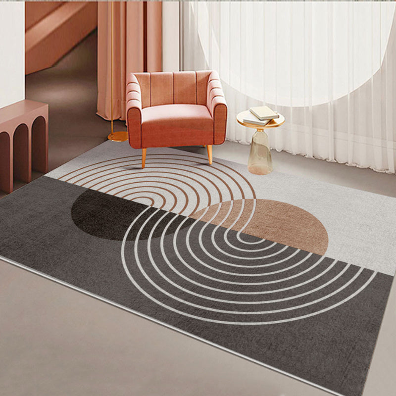 Statement rug that blends modern elegance with cozy sophistication